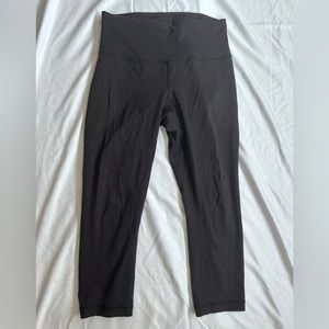 Lululemon Capris Cropped Wunder Under High-Rise Tight 25"